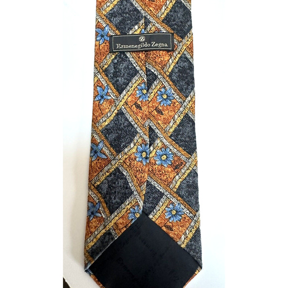 LNWOT Ermenegildo Zegna Tie Italy Exclusive Design Silk 58"L 3.75'W fall - Picture 3 of 4